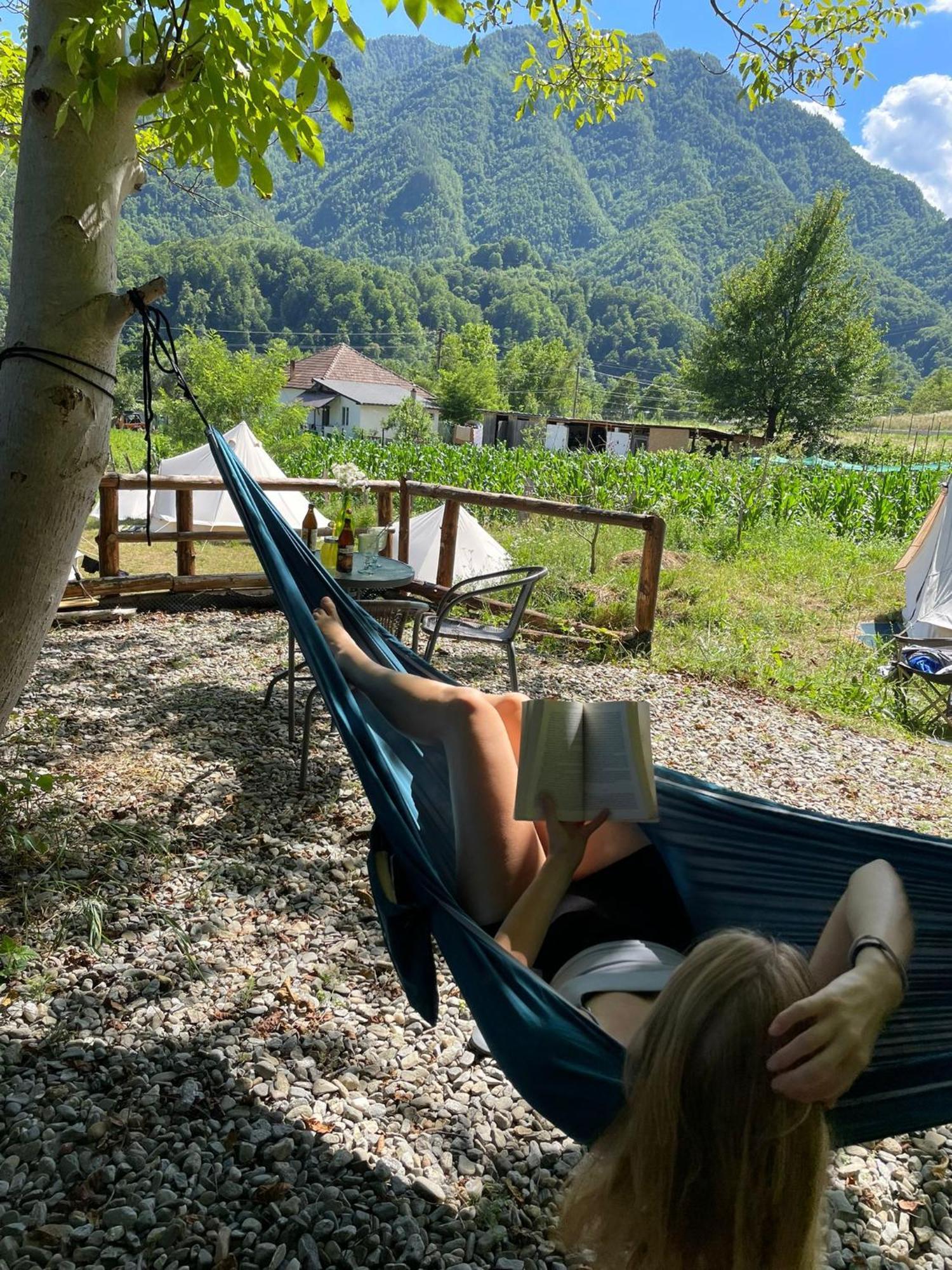 Luna Rock Glamping Brezoi - Blue Scai Exterior foto